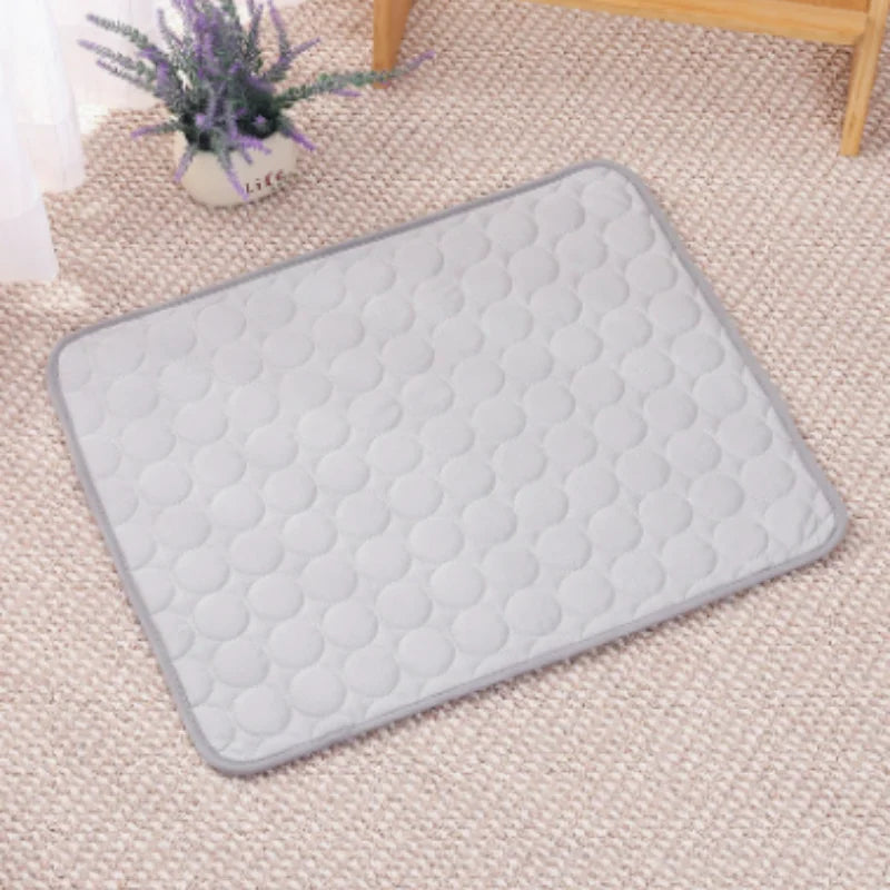 Tapis Rafraîchissant pour Chien et Chat – Grand Format, 6 Tailles